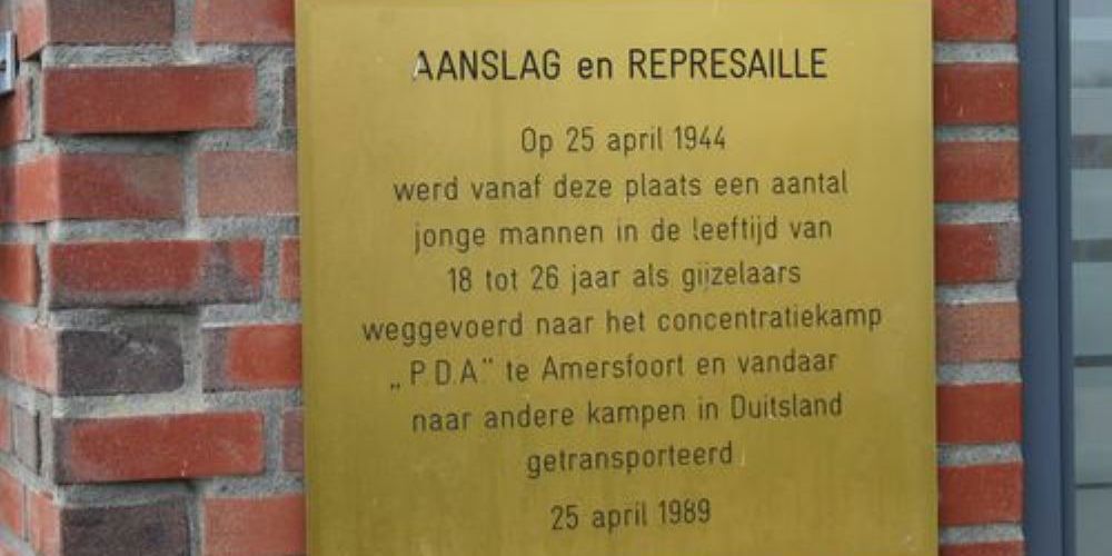 Aanslag En Repressailles